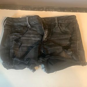 American Eagle Black distressed shorts size 8 - midi length & super stretch